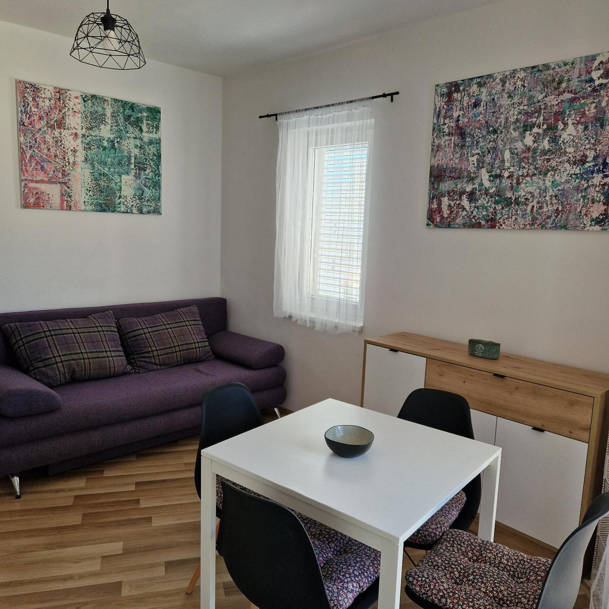 Apartman Iva Novalja Exterior photo